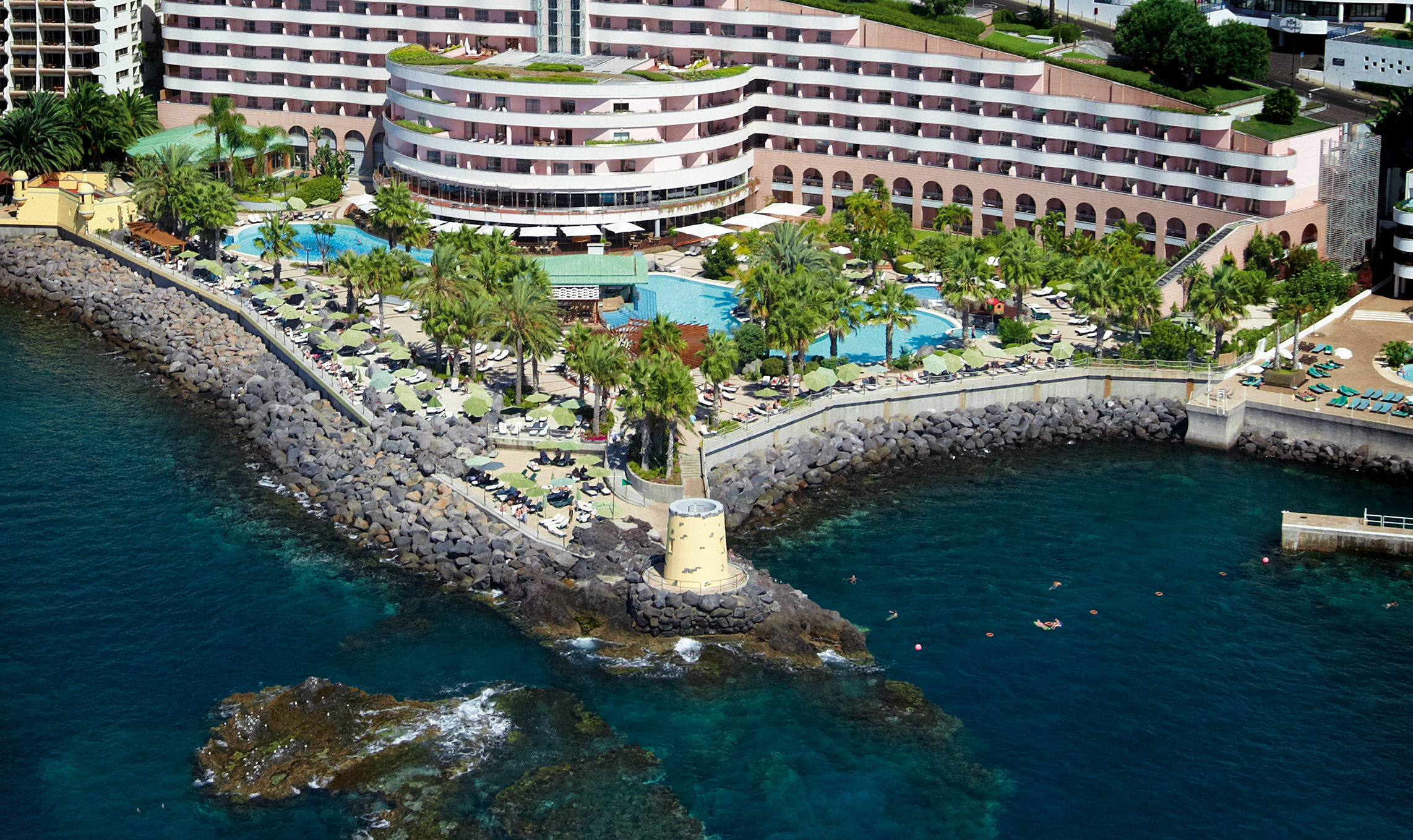Hotel 1