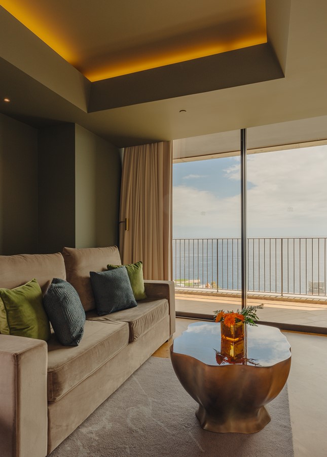 Your perfect refuge for up to 6 guests Your perfect refuge for up to 6 guests